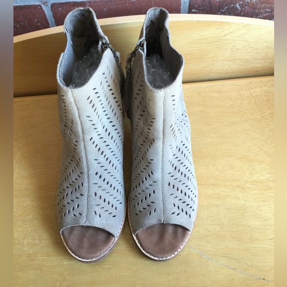 TOMS open toe heel booties - Picture 3 of 11
